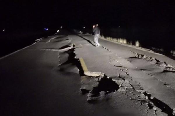 地震的震级是多少？地震来了怎么逃生